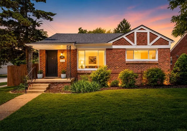 Photo 1 of Single family home for sale at 332 Normandy Rd, Royal Oak, MI 48073 | MLS# 81026029656 | Listing updated on 2026-08-26