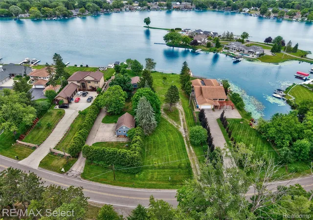 Photo 1 of Land for sale at 14189 Swanee Beach Dr, Fenton, MI 48430 | MLS# 20261045217 | Listing updated on 2026-06-18