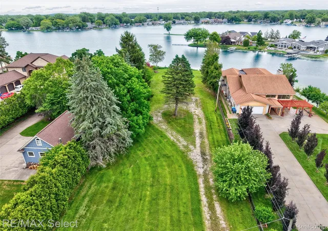 Photo 3 of Land for sale at 14189 Swanee Beach Dr, Fenton, MI 48430 | MLS# 20261045217 | Listing updated on 2026-06-18
