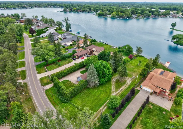 Photo 3 of Land for sale at 14189 Swanee Beach Dr, Fenton, MI 48430 | MLS# 20261045217 | Listing updated on 2026-06-18