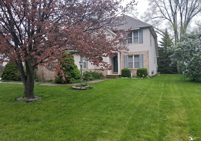 Homes for sale in Frenchtown Township Monroe, MI | 3123 E 10th St, Frenchtown Township Monroe, MI 48162 | MLS# 57050211575
