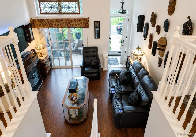 3rd image of 50119 Harding St, Canton, MI 48188 | MLS# 20261045237