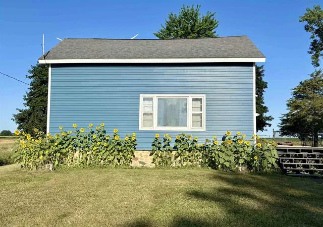 2nd image of 4275 N Vandecar Rd, Weidman, MI 48893 | MLS# 79080069775