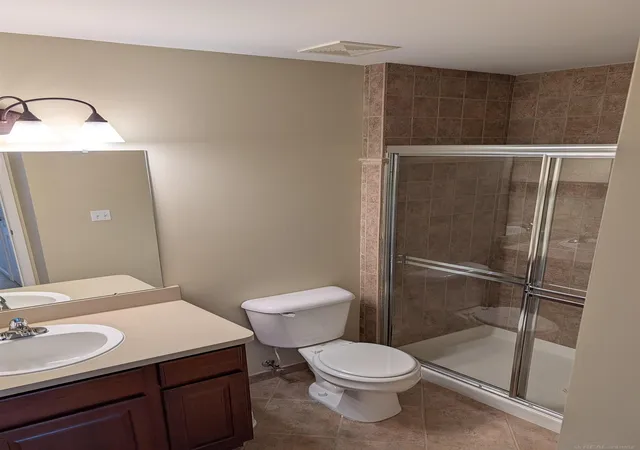 Homes for sale in Chesterfield Township Macomb, MI | 32990 Redstone Drive, Chesterfield Township Macomb, MI 48047 | Houzeo