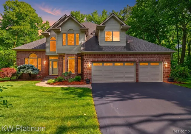 Homes for sale in Fort Gratiot Charter Township St Clair, MI | 4270 Greenview Cir, Fort Gratiot Charter Township St Clair, MI 48059 | MLS# 20261045254