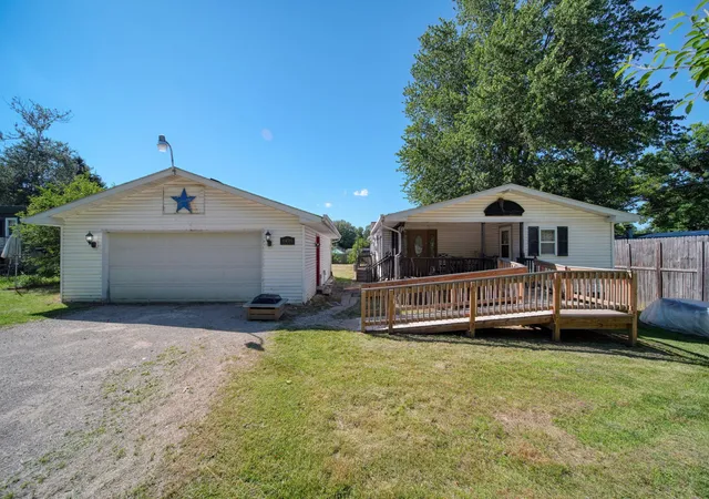Photo 1 of Single family home for sale at 4498 Yuma Dr, Jackson, MI 49201 | MLS# 55026029680 | Listing updated on 2026-09-09