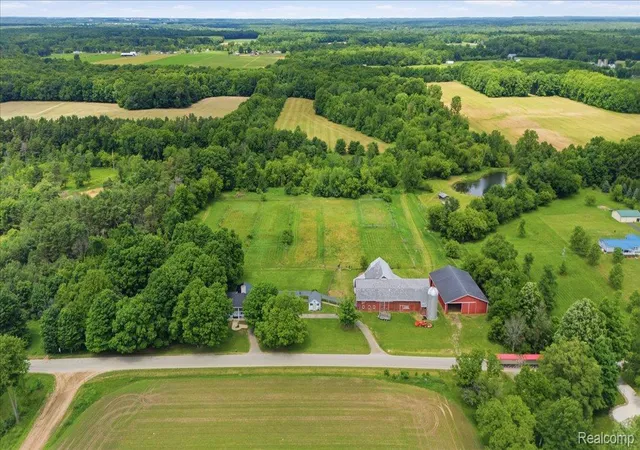 Photo 2 of Single family home for sale at 5726 Barnes Rd, Millington, MI 48746 | MLS# 20261045261 | Listing updated on 2026-09-04