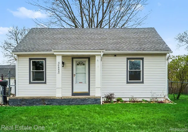 2nd image of 30453 Sheridan St, Garden City, MI 48135 | MLS# 20261045302
