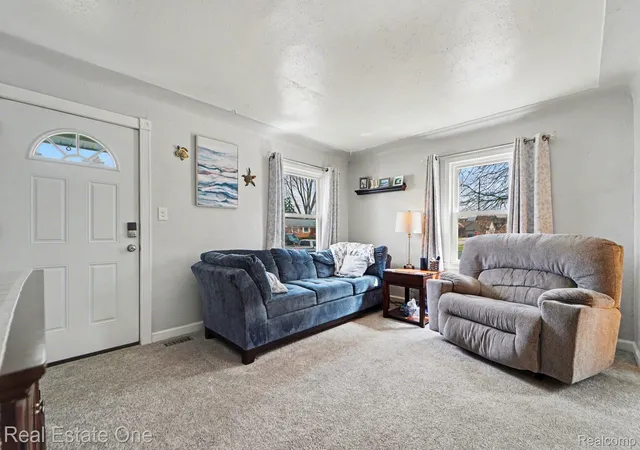 Photo 4 of Single family home for sale at 30453 Sheridan St, Garden City, MI 48135 | MLS# 20261045302 | Listing updated on 2026-06-17
