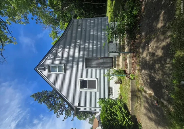 Photo 2 of Single family home for sale at 20200 Lindsay St, Detroit, MI 48235 | MLS# 20261045304 | Listing updated on 2026-06-18