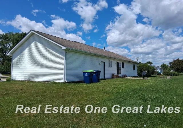 4th image of 3863 Studor Dr, Saginaw, MI 48601 | MLS# 61050211607