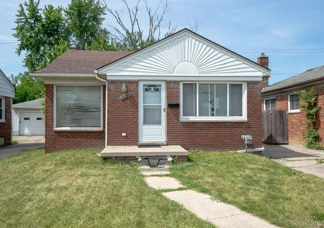 Photo 2 of Single family home for sale at 16821 E 8 Mile Rd, Eastpointe, MI 48021 | MLS# 20261045312 | Listing updated on 2026-06-17
