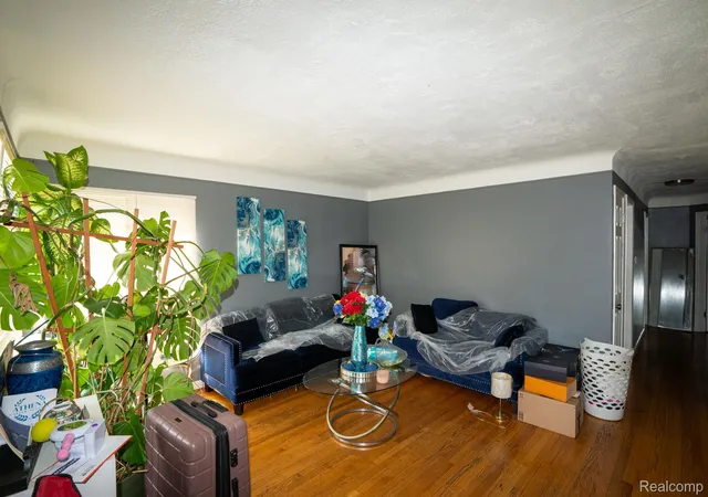 Photo 4 of Single family home for sale at 16821 E 8 Mile Rd, Eastpointe, MI 48021 | MLS# 20261045312 | Listing updated on 2026-06-17