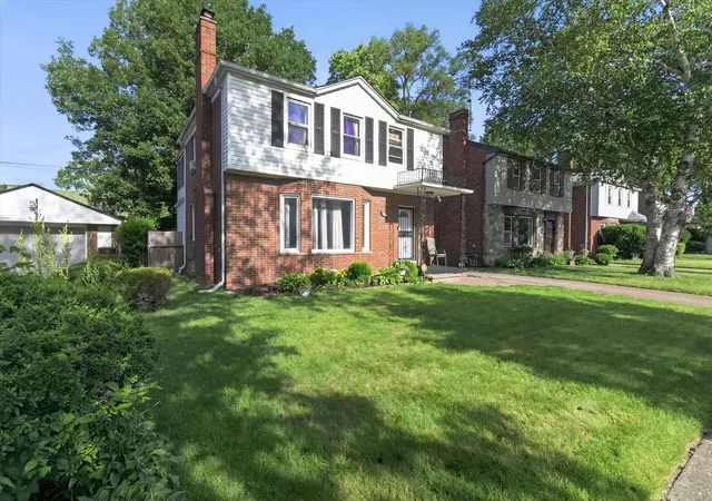 Photo 2 of Single family home for sale at 9884 W Outer Dr, Detroit, MI 48223 | MLS# 81026029708 | Listing updated on 2026-08-20