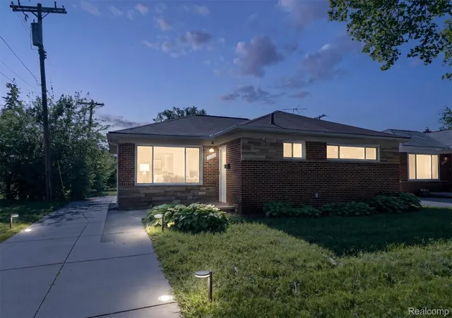 Photo 3 of Single family home for sale at 23520 Marlow St, Oak Park, MI 48237 | MLS# 20261045334 | Listing updated on 2026-07-20