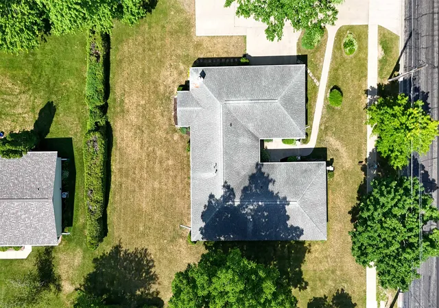 Photo 3 of Single family home for sale at 1428 E Broadway St, Mount Pleasant, MI 48858 | MLS# 79080069786 | Listing updated on 2026-06-17