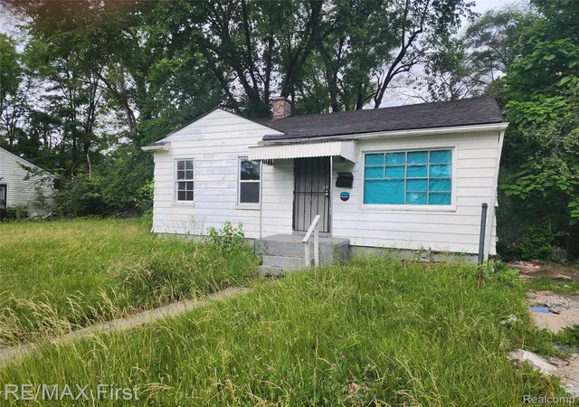 Photo 1 of Single family home for sale at 19437 Ferguson St, Detroit, MI 48235 | MLS# 20261045360 | Listing updated on 2026-07-23