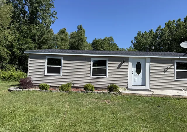 3rd image of 6039 126Th Ave, Fennville, MI 49408 | MLS# 71026029744