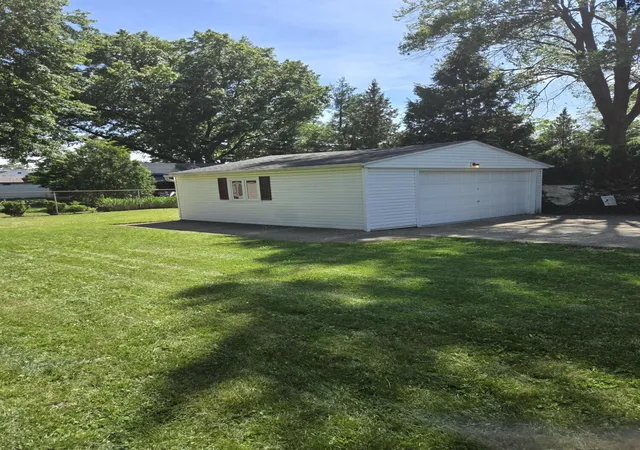 Photo 37 of Single family home for sale at 120 E Houstonia Ave, Royal Oak, MI 48073 | MLS# 81026029747 | Listing updated on 2026-09-10
