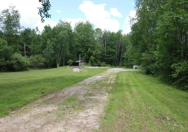 1st image of 11571 E Deerfield Rd, Shepherd, MI 48883 | MLS# 79080069791