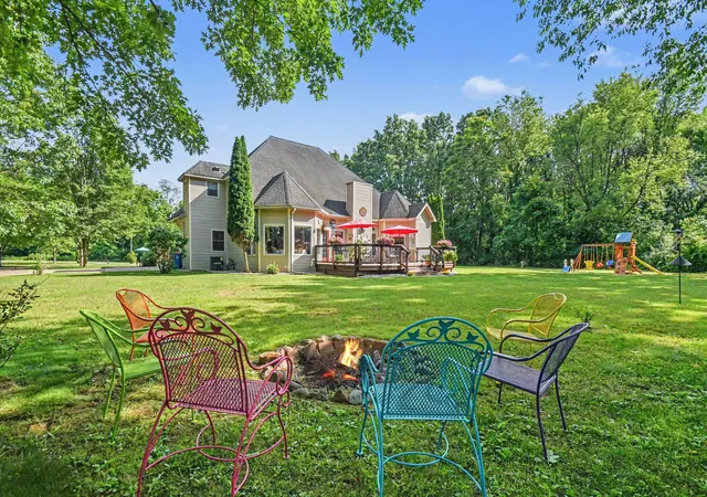 26th image of 3297 W Front St, Buchanan, MI 49107 | MLS# 66026029754