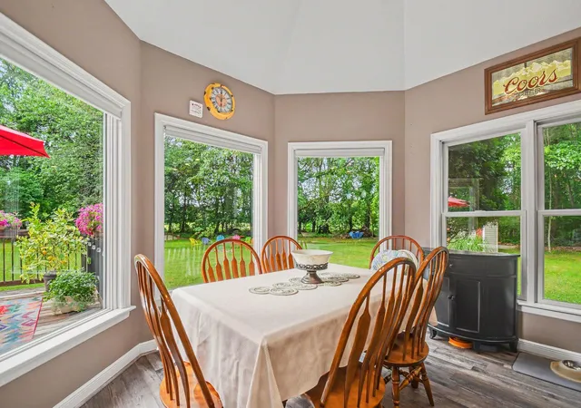 Photo 3 of Single family home for sale at 3297 W Front St, Buchanan, MI 49107 | MLS# 66026029754 | Listing updated on 2026-08-29