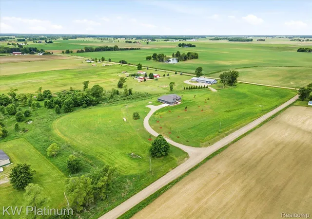 Photo 4 of Single family home for sale at 493 Wood Rd, Snover, MI 48472 | MLS# 20261045413 | Listing updated on 2026-09-09