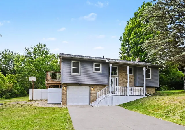 4th image of 1077 Gidner Rd, Charlotte, MI 48813 | MLS# 64026029757