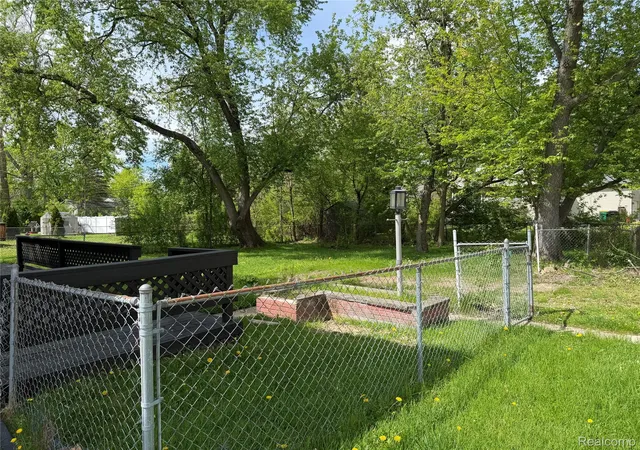 5th image of 22851 Colgate St, Farmington Hills, MI 48336 | MLS# 20261045427