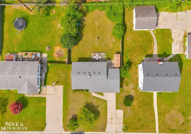 42nd image of 2849 20th Ave, Port Huron, MI 48060 | MLS# 58050211647