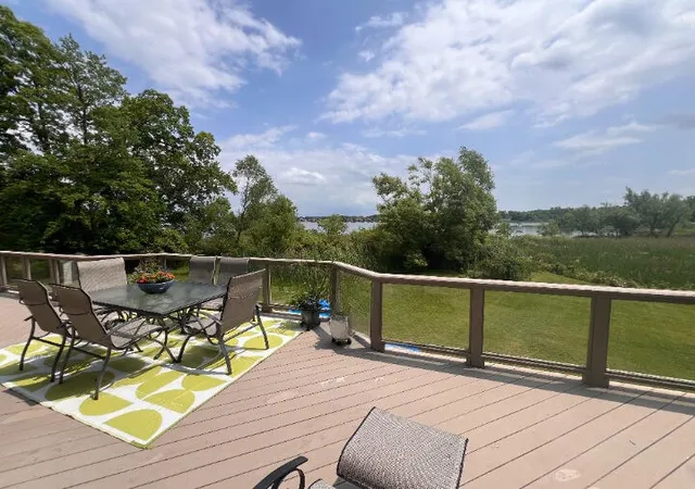 3rd image of 3010 Loon Lake Shores Rd, Waterford, MI 48329 | MLS# 81026029765