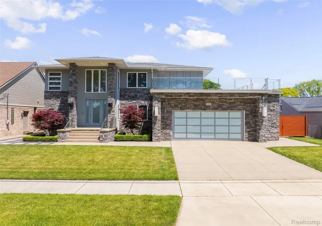 Photo 1 of Single family home for sale at 22491 E 10 Mile Rd, Saint Clair Shores, MI 48080 | MLS# 20261045448 | Listing updated on 2026-06-20