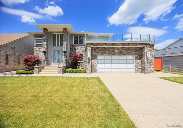 Photo 2 of Single family home for sale at 22491 E 10 Mile Rd, Saint Clair Shores, MI 48080 | MLS# 20261045448 | Listing updated on 2026-06-20