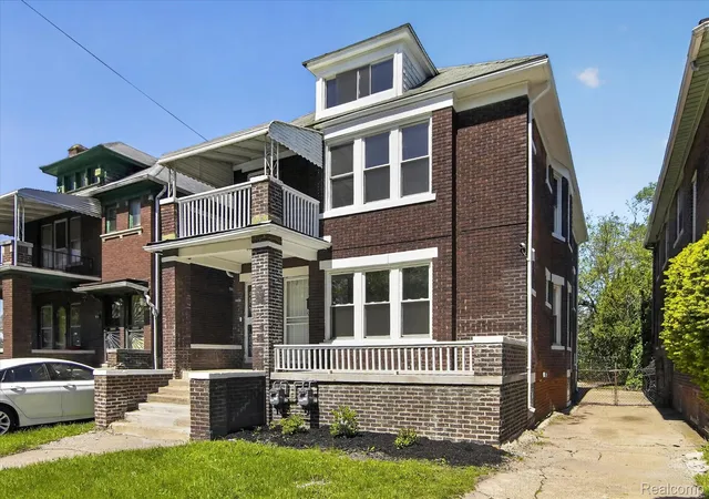 Listing Photo 4 - Condo for sale in building located at 5106-5108 S Martindale St, Detroit, MI 48204