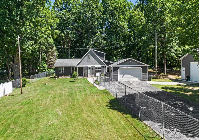 4th image of 17566 Blue Star Memorial Hwy, South Haven, MI 49090 | MLS# 65026029787