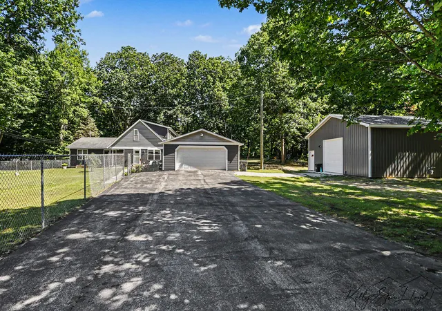 5th image of 17566 Blue Star Memorial Hwy, South Haven, MI 49090 | MLS# 65026029787