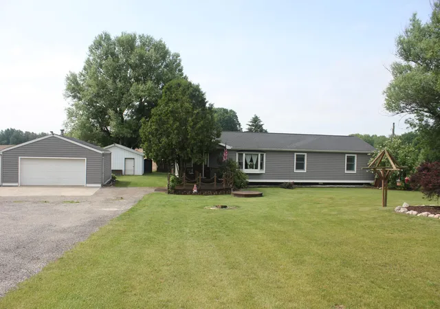 Homes for sale in Leavitt Township Oceana, MI | 8219 E Harrison Rd, Leavitt Township Oceana, MI 49459 | MLS# 65026029791