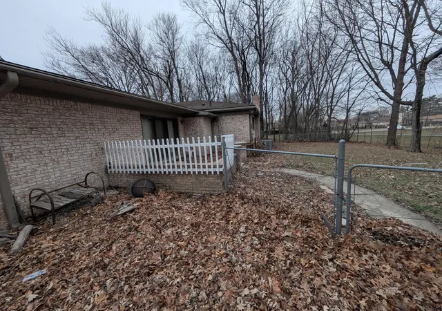 2nd image of 11235 Common Rd, Warren, MI 48093 | MLS# 81026029790