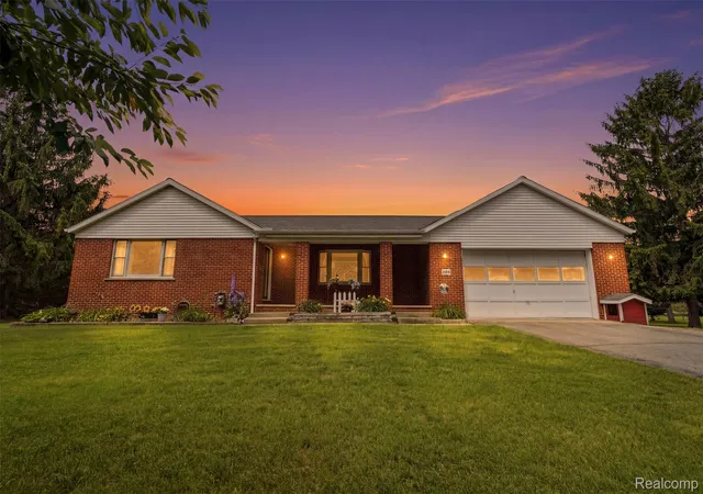 Photo 1 of Single family home for sale at 3843 Hooker Rd, Pinckney, MI 48169 | MLS# 20261045490 | Listing updated on 2026-09-14