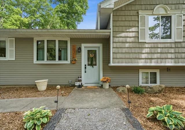 2nd image of 10210 Lavern Court, Clio, MI 48420 | MLS# 20261045480