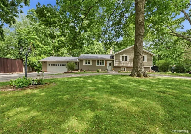 4th image of 10210 Lavern Court, Clio, MI 48420 | MLS# 20261045480