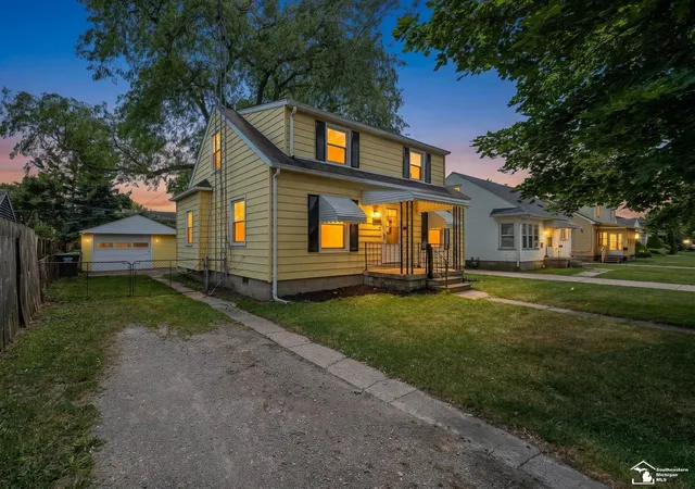 Photo 1 of Single family home for sale at 713 Roeder St, Monroe, MI 48161 | MLS# 57050211676 | Listing updated on 2026-06-19
