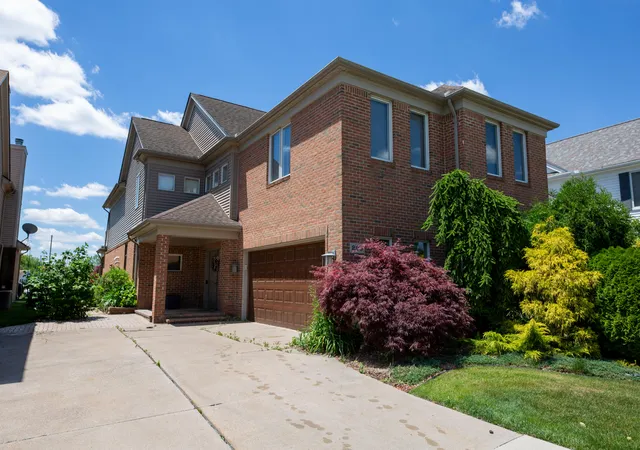 Photo 1 of Condo for sale at 229 Keelson Dr #11, Detroit, MI 48215 | MLS# 81026029816 | Listing updated on 2026-06-17