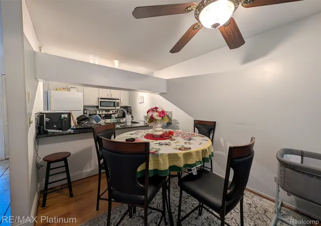 Homes for sale in Meridian Charter Township Ingham, MI | 2085 Fox Hollow Dr, Meridian Charter Township Ingham, MI 48864 | MLS# 20261045519