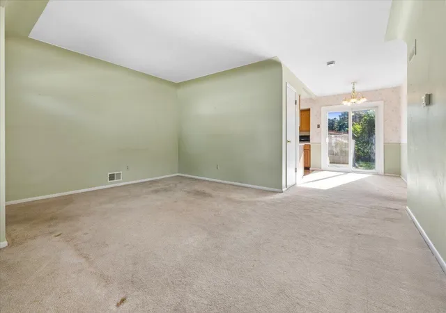 Photo 3 of Single family home for sale at 725 Woodbine Dr, Fenton, MI 48430 | MLS# 81026029827 | Listing updated on 2026-06-21