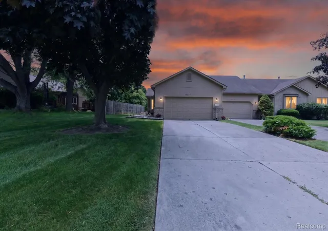 Homes for sale in Flint Charter Township Genesee, MI | 6407 Western Wy, Flint Charter Township Genesee, MI 48532 | MLS# 20261045540