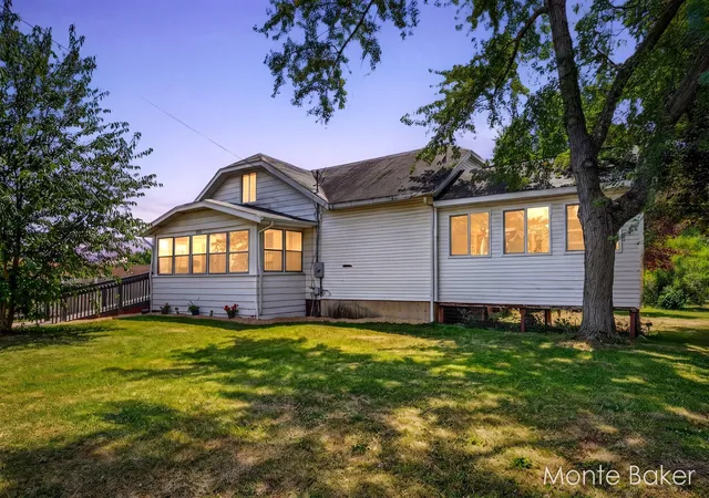 Photo 1 of Single family home for sale at 4032 Richmond St Nw, Grand Rapids, MI 49534 | MLS# 65026029841 | Listing updated on 2026-07-31