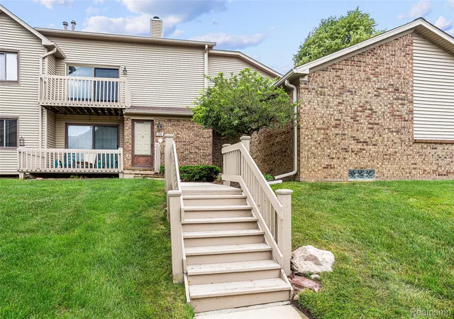 Photo 2 of Condo for sale at 7147 Elmhurst, West Bloomfield, MI 48322 | MLS# 20261045542 | Listing updated on 2026-09-08
