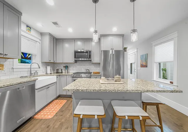Photo 3 of Single family home for sale at 334 W 12th Street, Traverse City City Grand Traverse, MI 49684 | MLS# 78080069815 | Listing updated on 2026-06-20