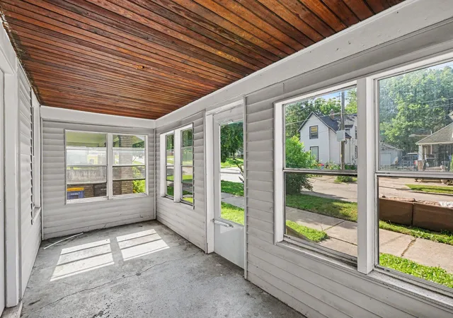 4th image of 353 Cedar St NE, Grand Rapids, MI 49503 | MLS# 72026029858